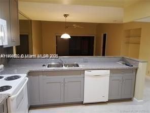 出租: $2,400 (2 贝兹, 2 浴室, 1258 平方英尺)