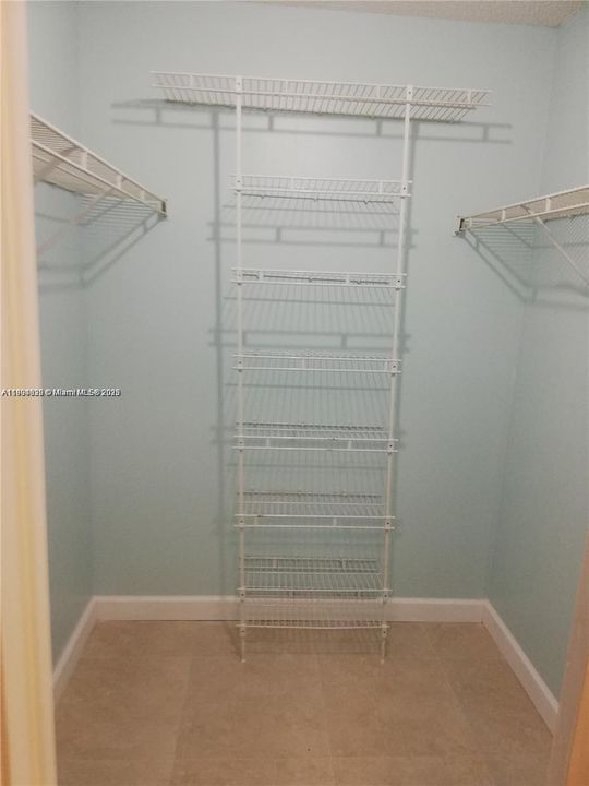 出租: $2,400 (2 贝兹, 2 浴室, 1258 平方英尺)