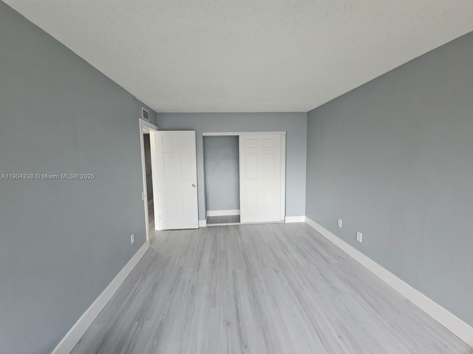 Activo con contrato: $2,500 (2 camas, 2 baños, 1340 Pies cuadrados)