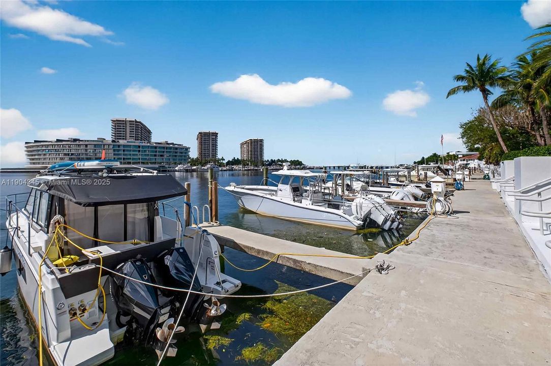 Recently Sold: $1,399,000 (2 beds, 2 baths, 1269 Square Feet)