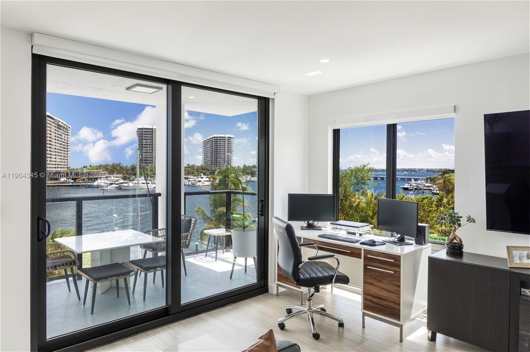 Recently Sold: $1,399,000 (2 beds, 2 baths, 1269 Square Feet)
