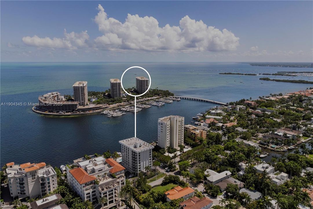 Recently Sold: $1,399,000 (2 beds, 2 baths, 1269 Square Feet)