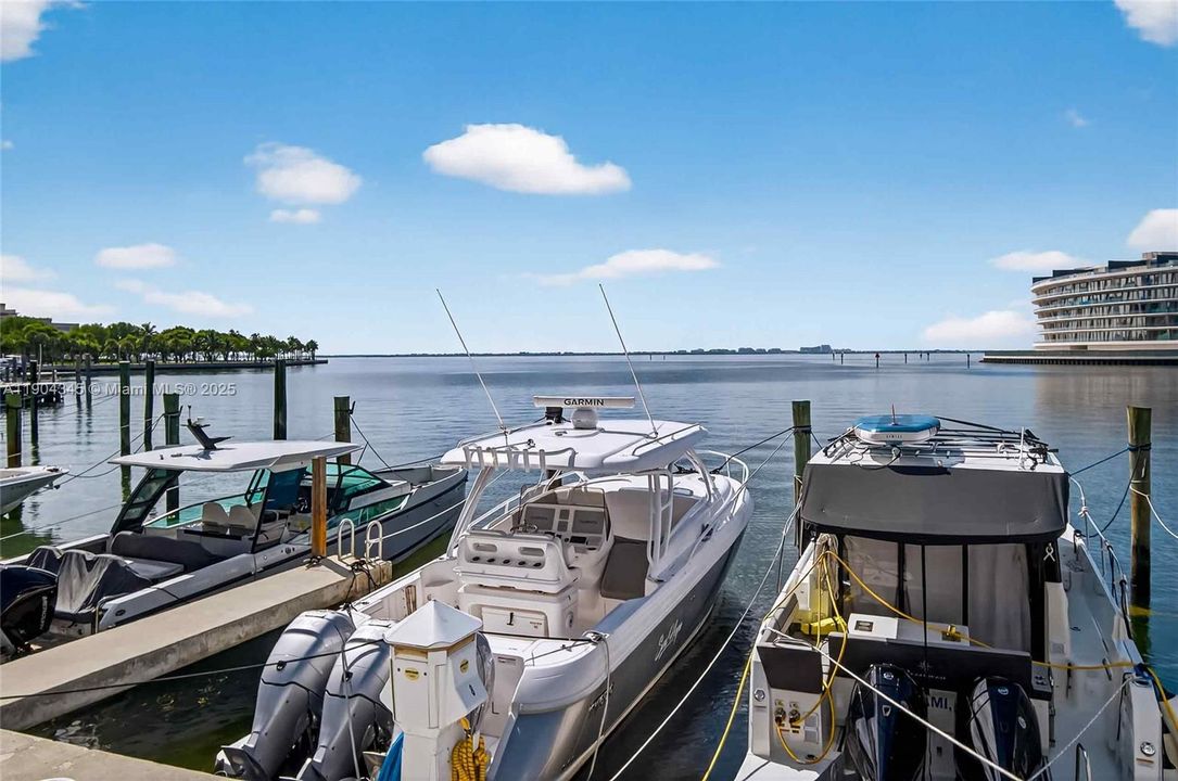 Recently Sold: $1,399,000 (2 beds, 2 baths, 1269 Square Feet)