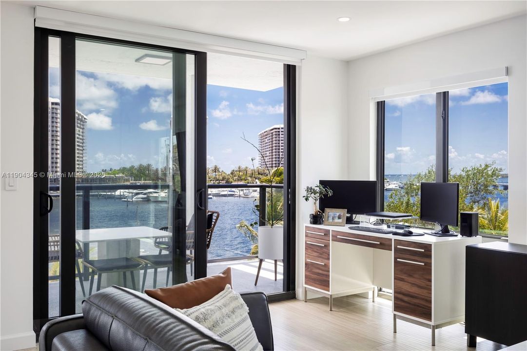 Recently Sold: $1,399,000 (2 beds, 2 baths, 1269 Square Feet)
