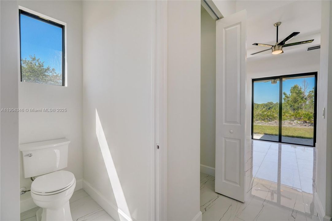 For Sale: $339,900 (3 beds, 2 baths, 1603 Square Feet)