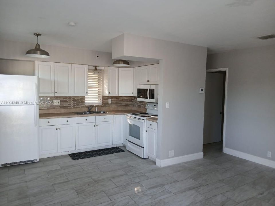 For Rent: $1,950 (2 beds, 2 baths, 0 Square Feet)