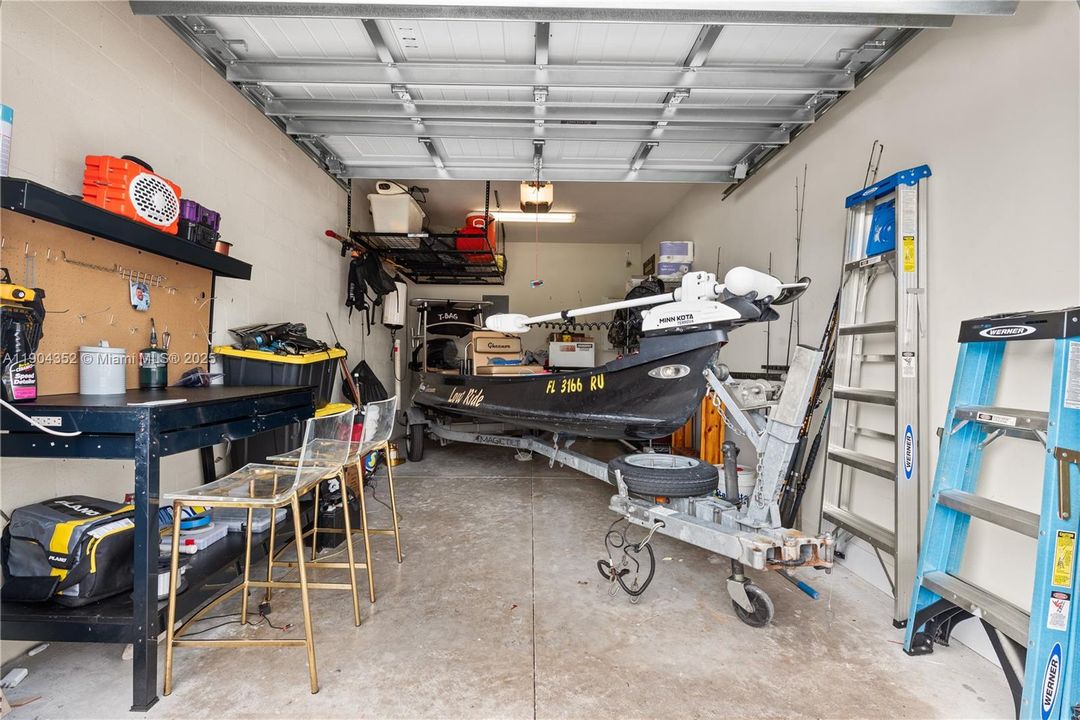 For Rent: $3,500 (3 beds, 2 baths, 1421 Square Feet)