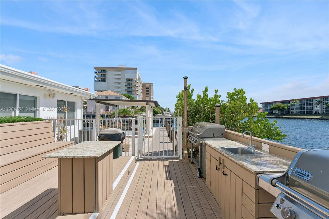 For Rent: $4,900 (2 beds, 2 baths, 1350 Square Feet)