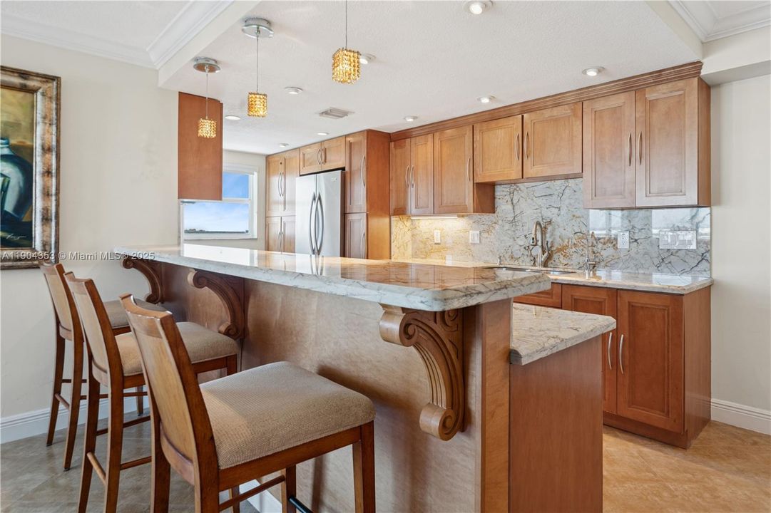 For Rent: $4,900 (2 beds, 2 baths, 1350 Square Feet)