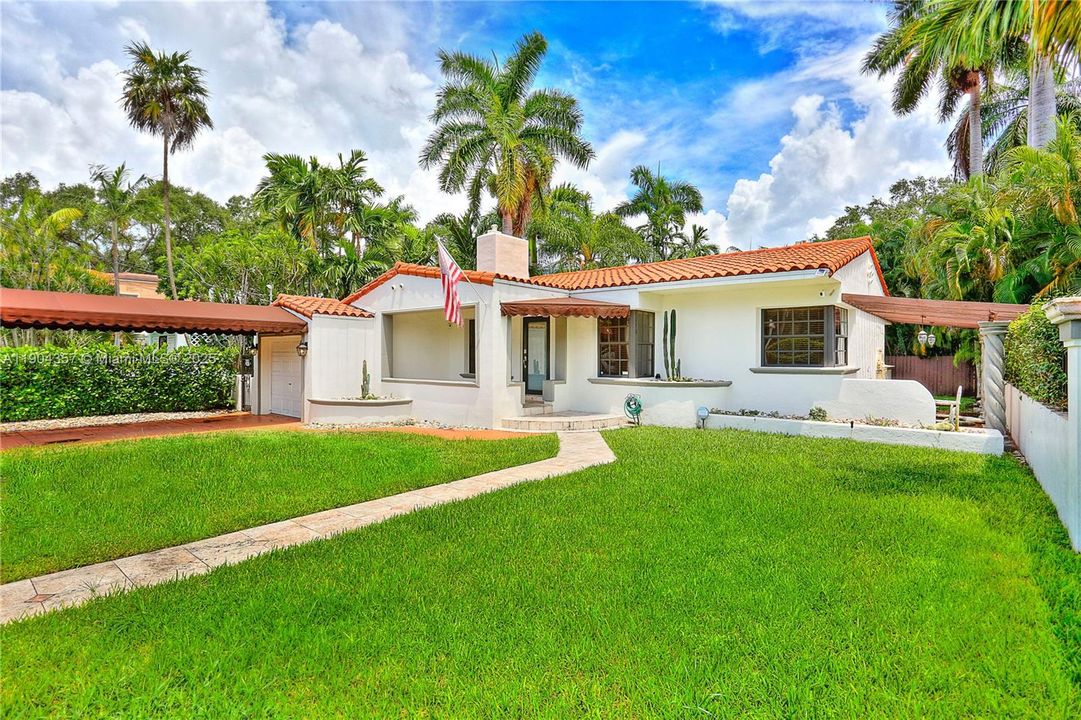 Recently Rented: $4,900 (3 beds, 2 baths, 1534 Square Feet)