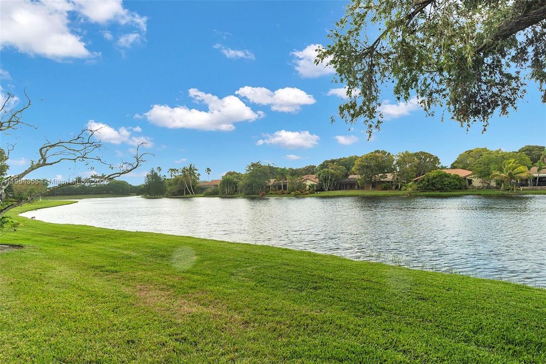 待售: $460,000 (2 贝兹, 2 浴室, 1082 平方英尺)