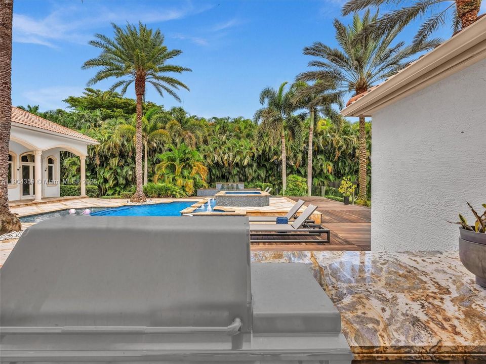 For Sale: $3,995,000 (7 beds, 8 baths, 6842 Square Feet)