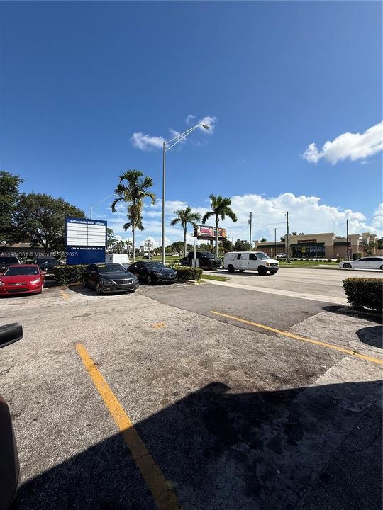 4711 W Hallandale Beach Blvd