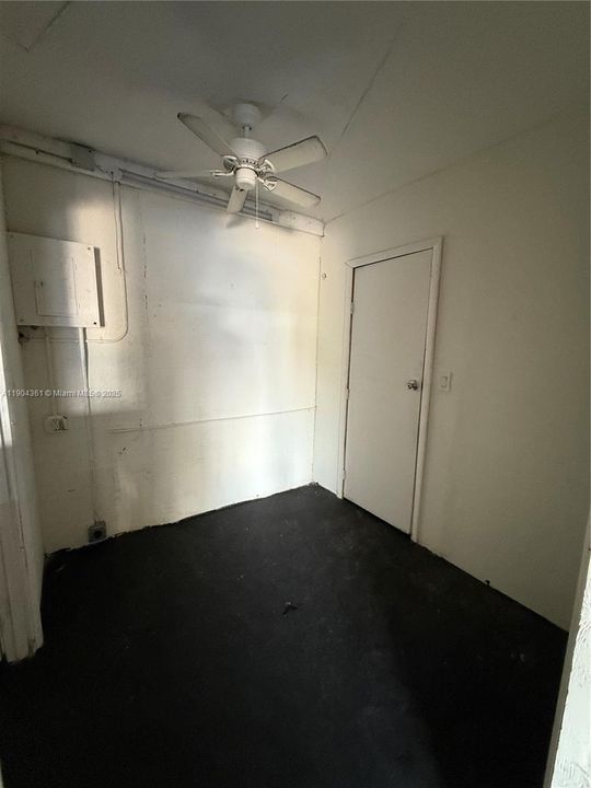 4711 W Hallandale Beach Blvd