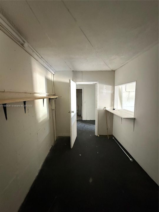 4711 W Hallandale Beach Blvd