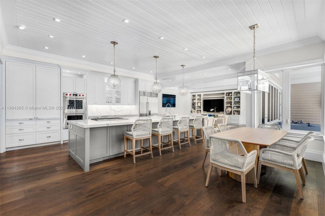 For Sale: $13,900,000 (4 beds, 4 baths, 5319 Square Feet)