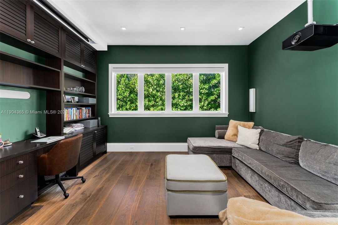 For Sale: $13,900,000 (4 beds, 4 baths, 5319 Square Feet)