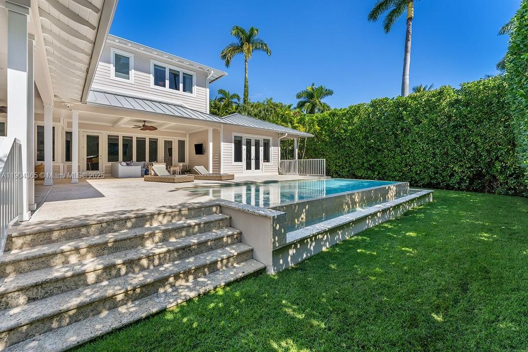 For Sale: $13,900,000 (4 beds, 4 baths, 5319 Square Feet)