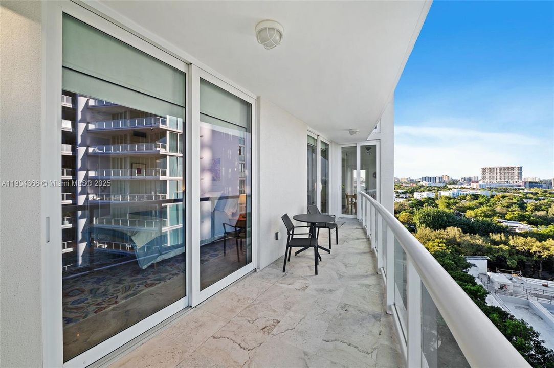 Active With Contract: $1,875,000 (2 beds, 2 baths, 1910 Square Feet)