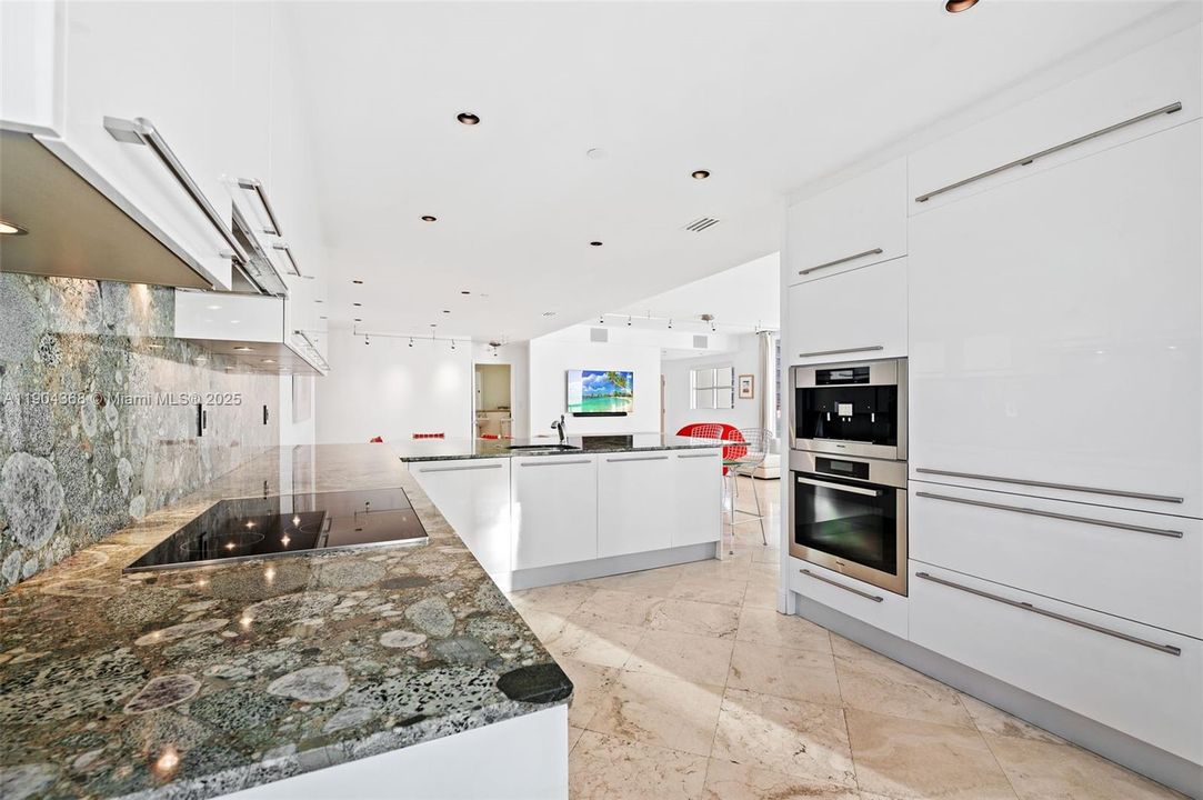 Active With Contract: $1,875,000 (2 beds, 2 baths, 1910 Square Feet)