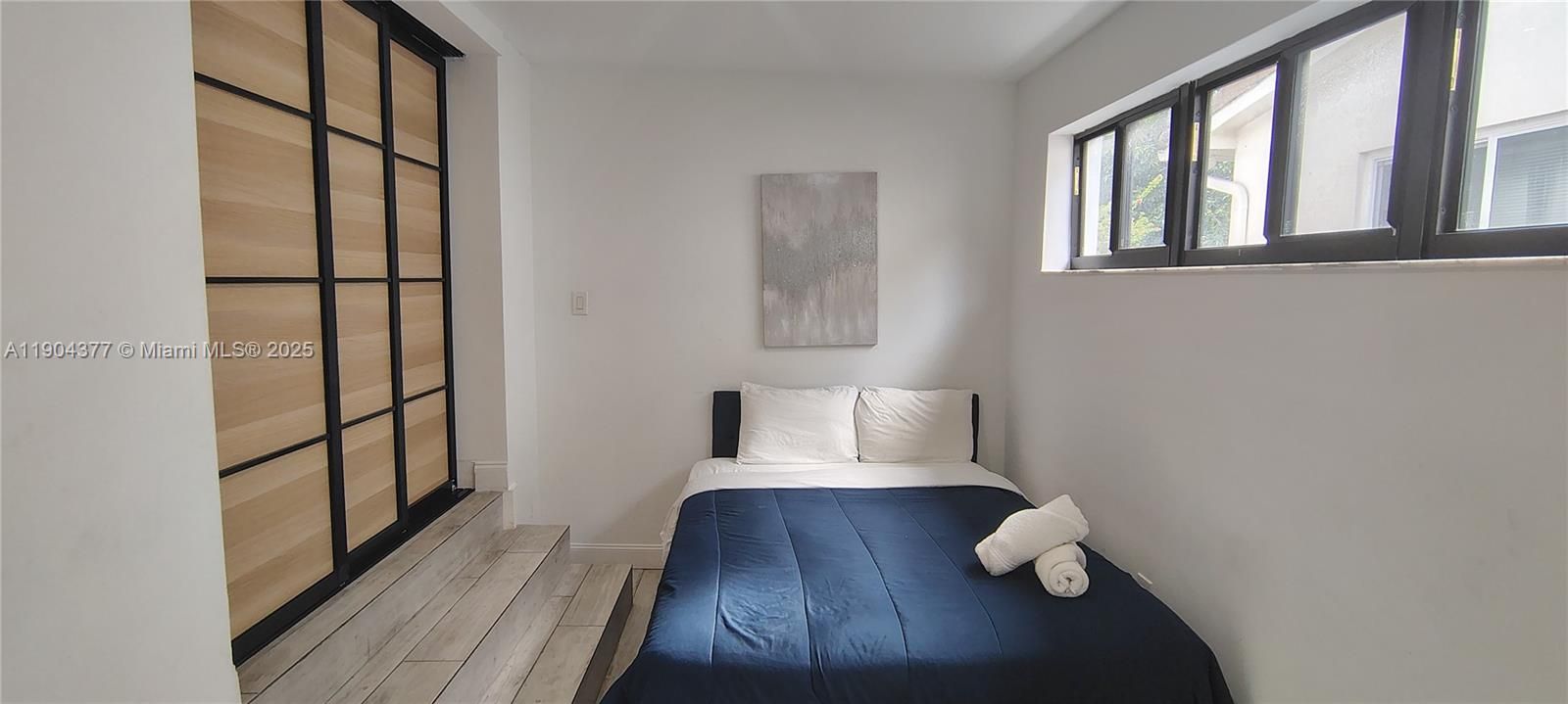 For Rent: $1,938 (5 beds, 3 baths, 2465 Square Feet)