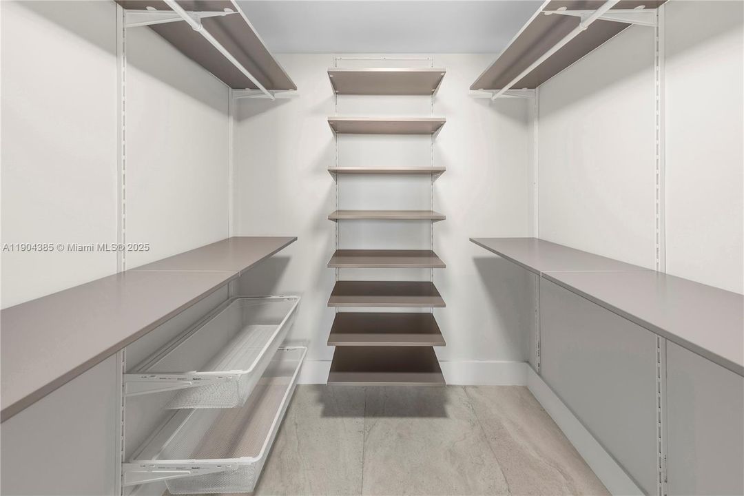Walk-in Closet