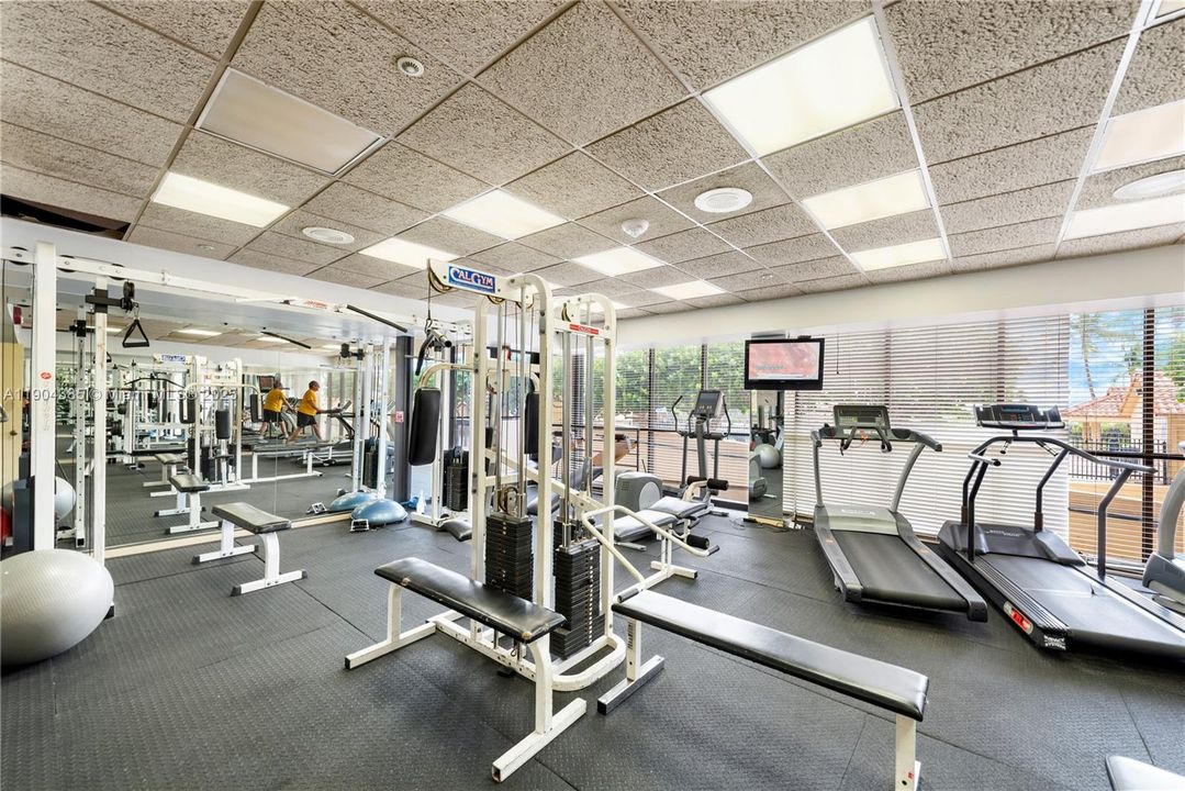 For Rent: $3,100 (1 beds, 1 baths, 848 Square Feet)