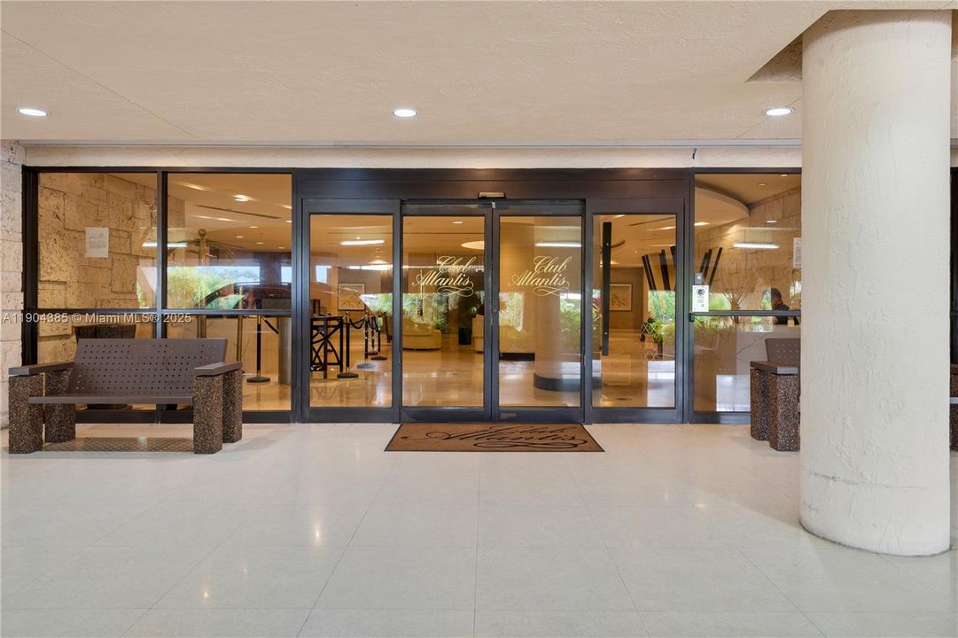 For Rent: $3,100 (1 beds, 1 baths, 848 Square Feet)