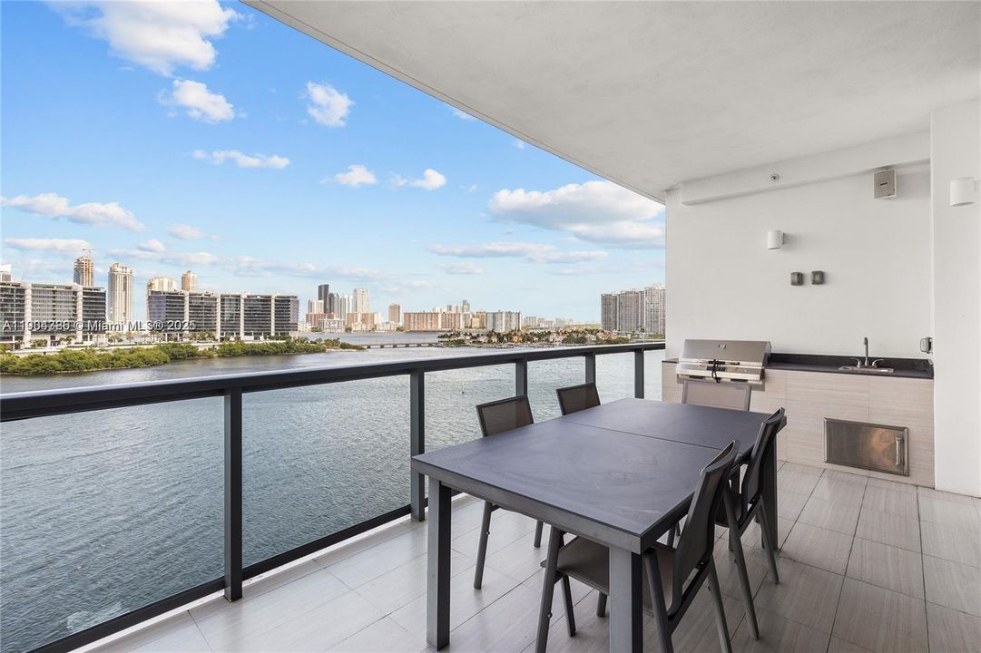 For Sale: $3,500,000 (4 beds, 6 baths, 3801 Square Feet)