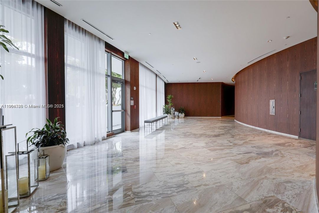 For Sale: $3,500,000 (4 beds, 6 baths, 3801 Square Feet)