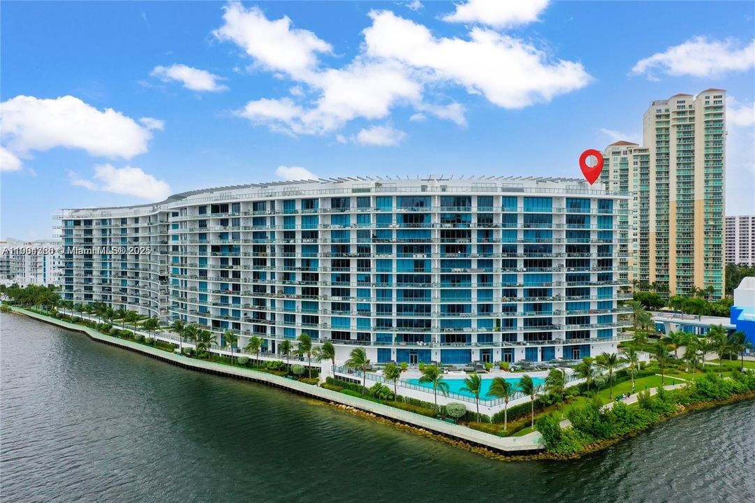 For Sale: $3,500,000 (4 beds, 6 baths, 3801 Square Feet)