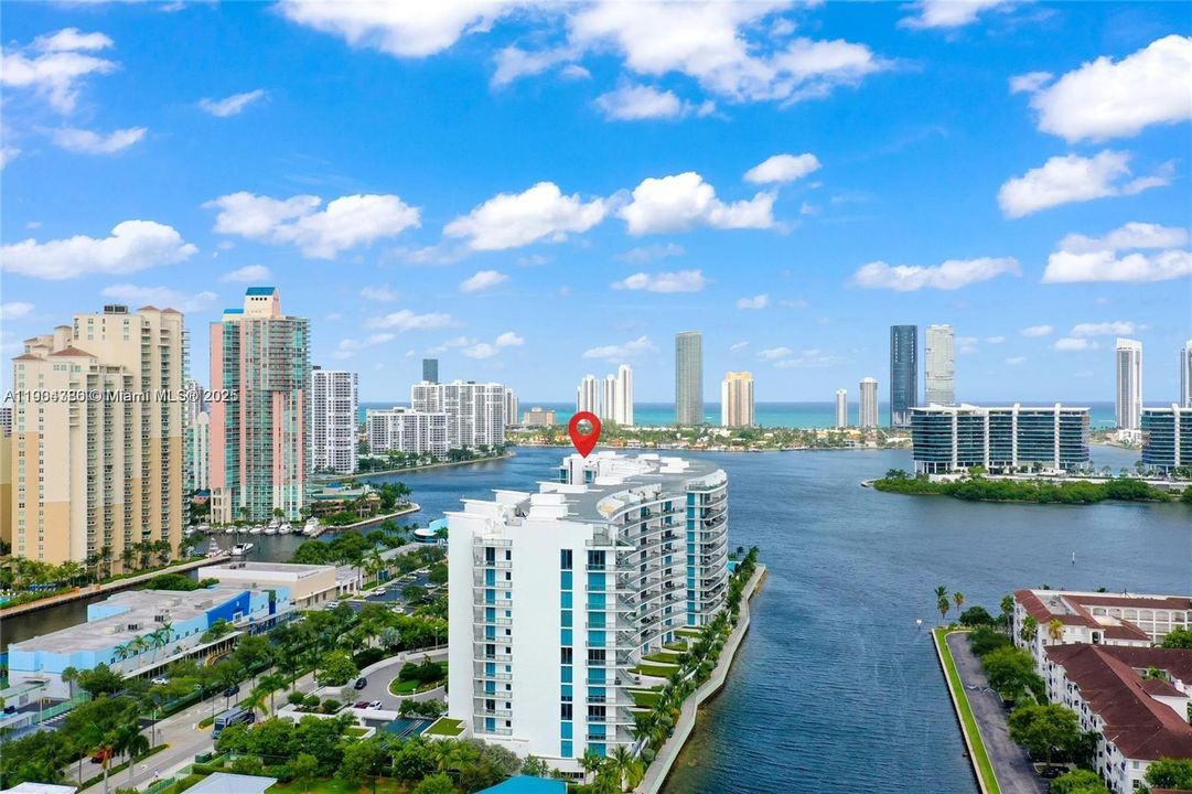 For Sale: $3,500,000 (4 beds, 6 baths, 3801 Square Feet)