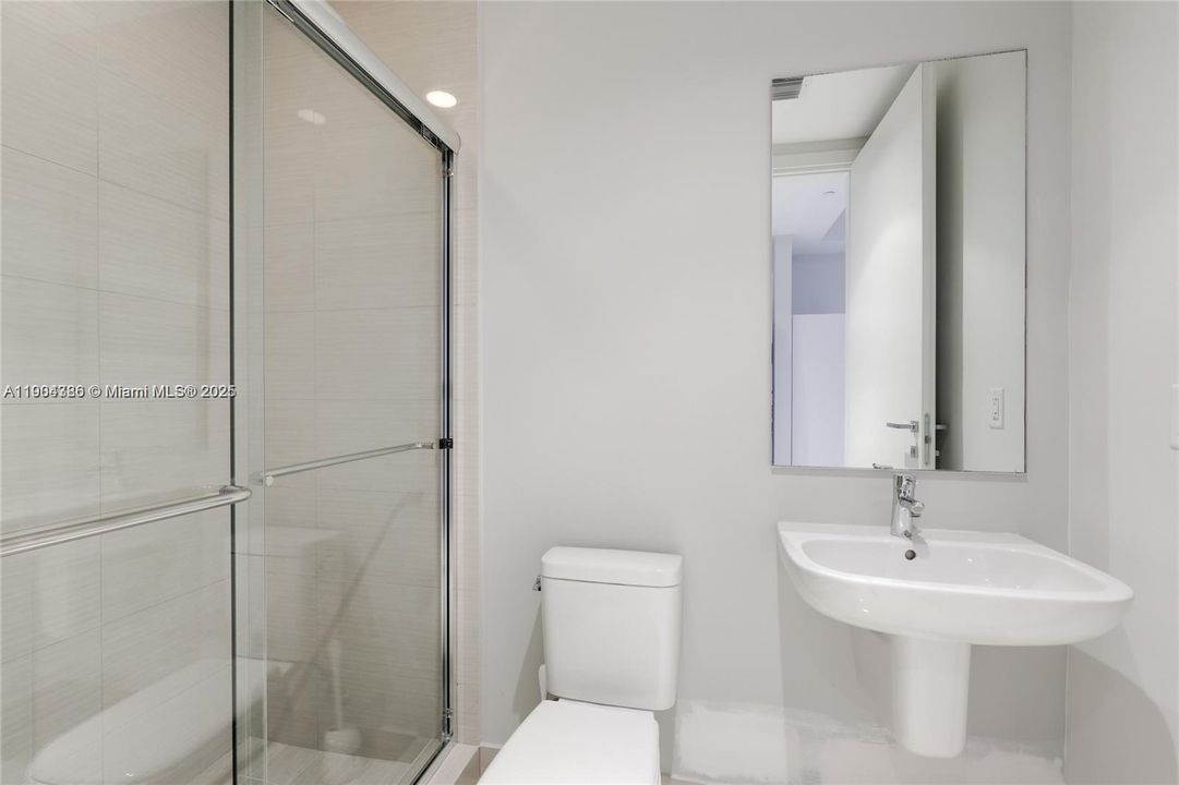 For Sale: $3,500,000 (4 beds, 6 baths, 3801 Square Feet)