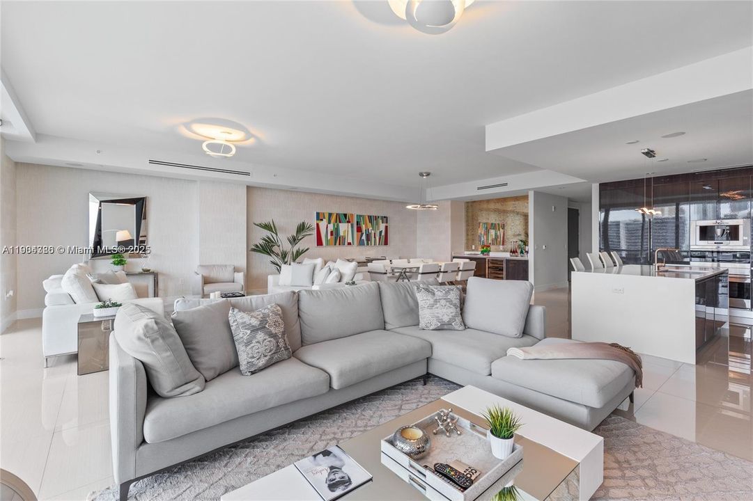 For Sale: $3,500,000 (4 beds, 6 baths, 3801 Square Feet)