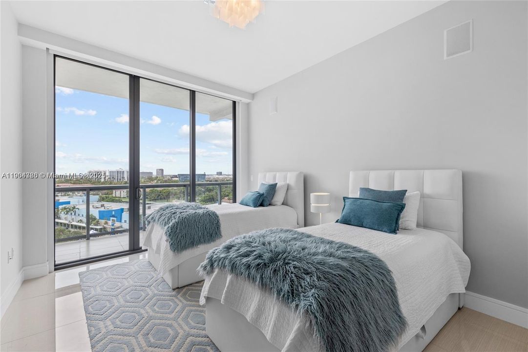 For Sale: $3,500,000 (4 beds, 6 baths, 3801 Square Feet)