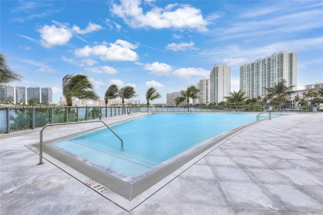 For Sale: $3,500,000 (4 beds, 6 baths, 3801 Square Feet)