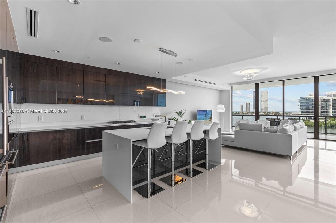 For Sale: $3,500,000 (4 beds, 6 baths, 3801 Square Feet)