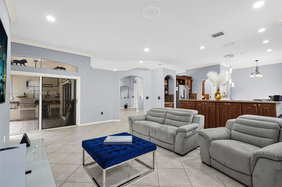 For Sale: $774,900 (4 beds, 3 baths, 2432 Square Feet)