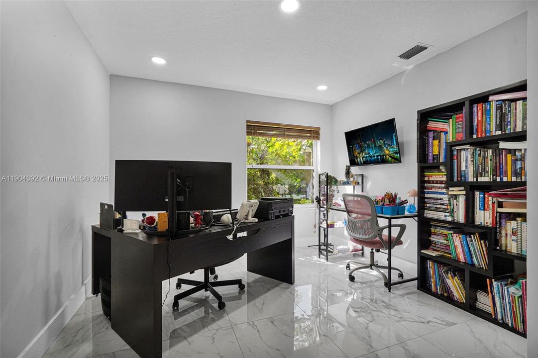 For Sale: $774,900 (4 beds, 3 baths, 2432 Square Feet)