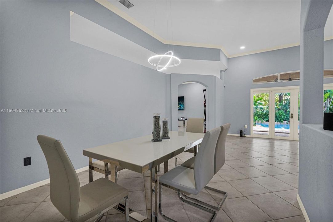 For Sale: $774,900 (4 beds, 3 baths, 2432 Square Feet)