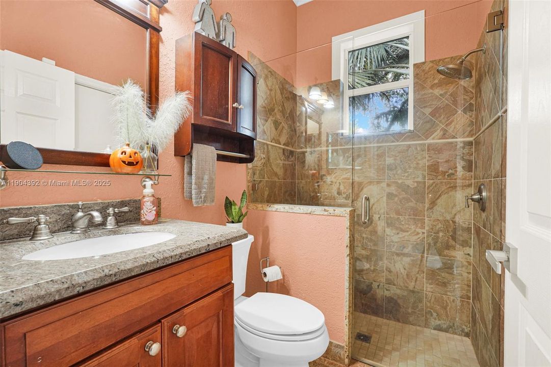 For Sale: $774,900 (4 beds, 3 baths, 2432 Square Feet)