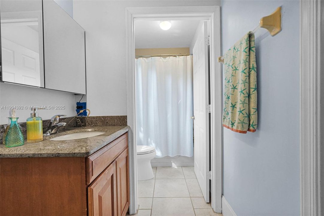 For Sale: $774,900 (4 beds, 3 baths, 2432 Square Feet)