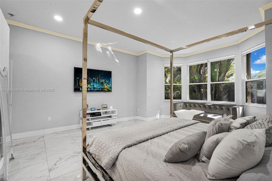 For Sale: $774,900 (4 beds, 3 baths, 2432 Square Feet)