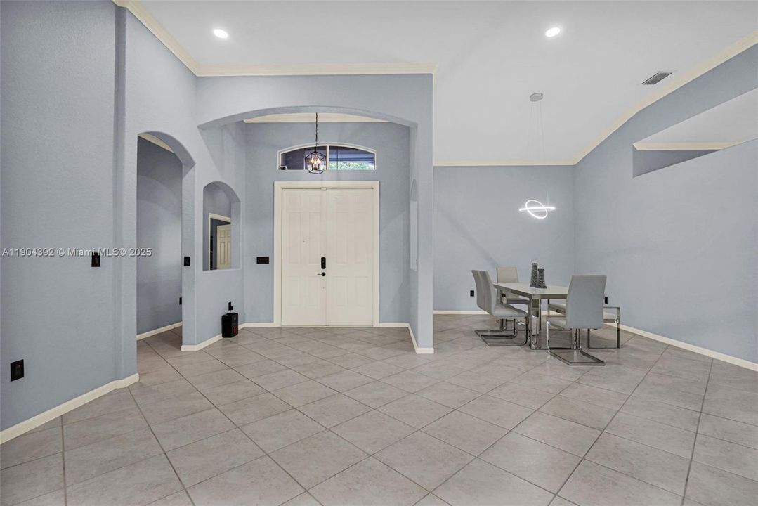 For Sale: $774,900 (4 beds, 3 baths, 2432 Square Feet)