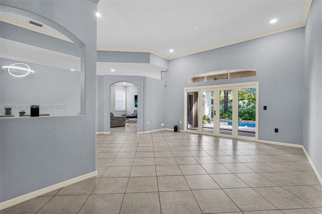 For Sale: $774,900 (4 beds, 3 baths, 2432 Square Feet)