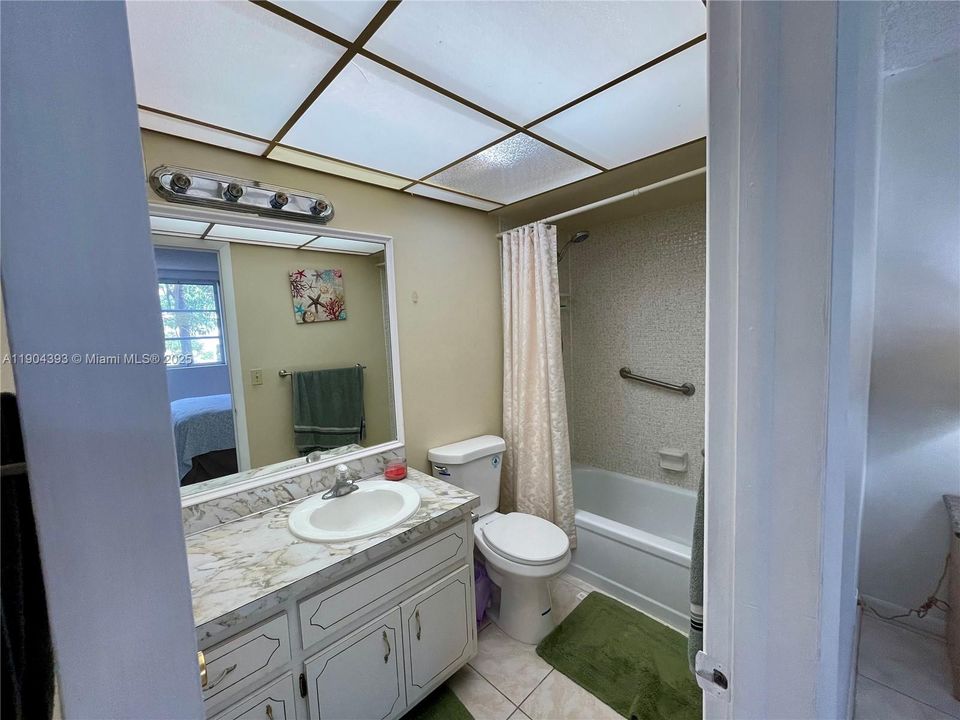 For Rent: $1,800 (2 beds, 2 baths, 1021 Square Feet)