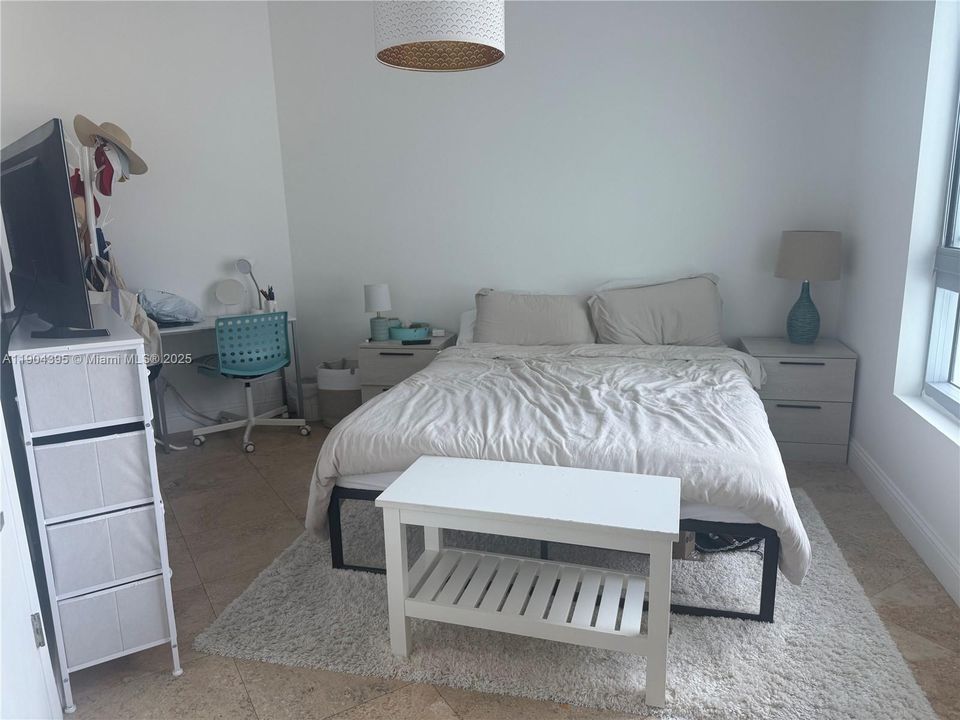 Recently Rented: $2,600 (1 beds, 1 baths, 768 Square Feet)