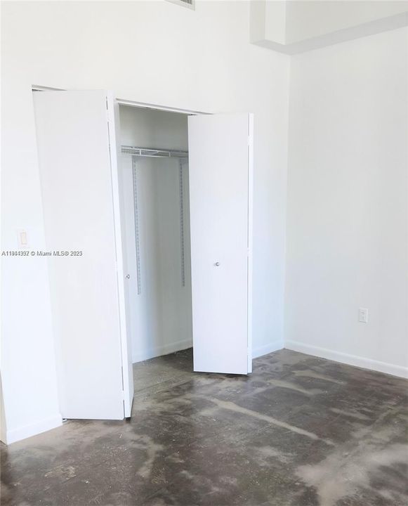 Recently Rented: $2,200 (1 beds, 1 baths, 651 Square Feet)