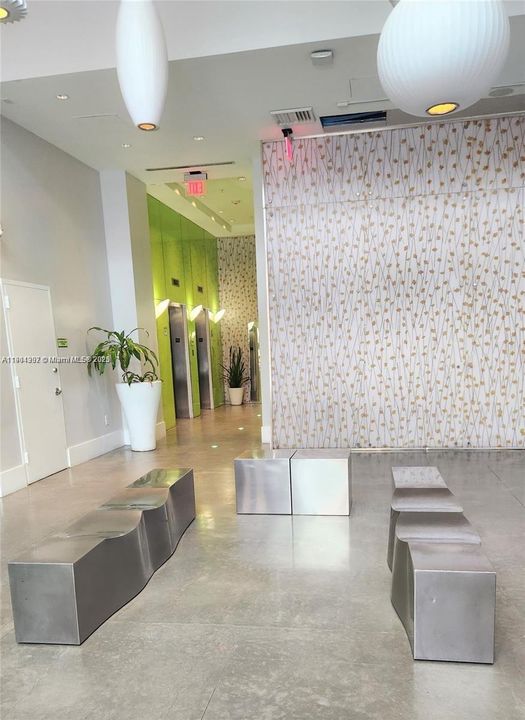 Recently Rented: $2,200 (1 beds, 1 baths, 651 Square Feet)