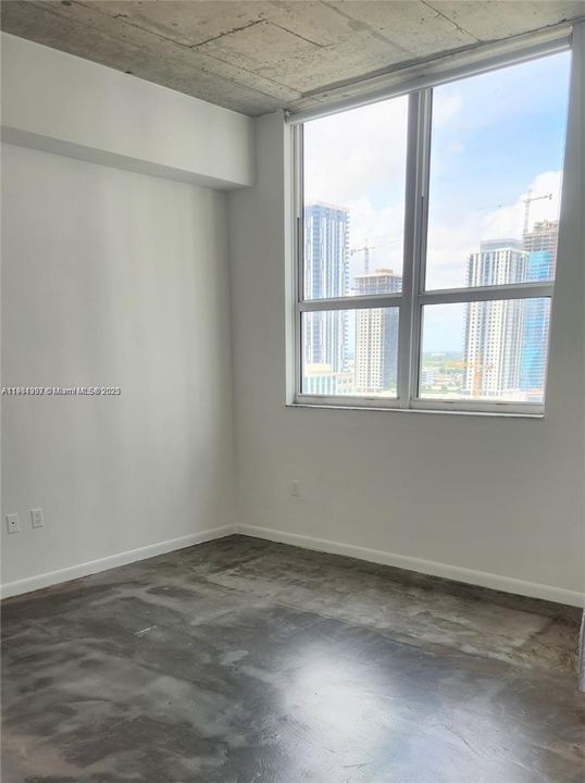 Recently Rented: $2,200 (1 beds, 1 baths, 651 Square Feet)